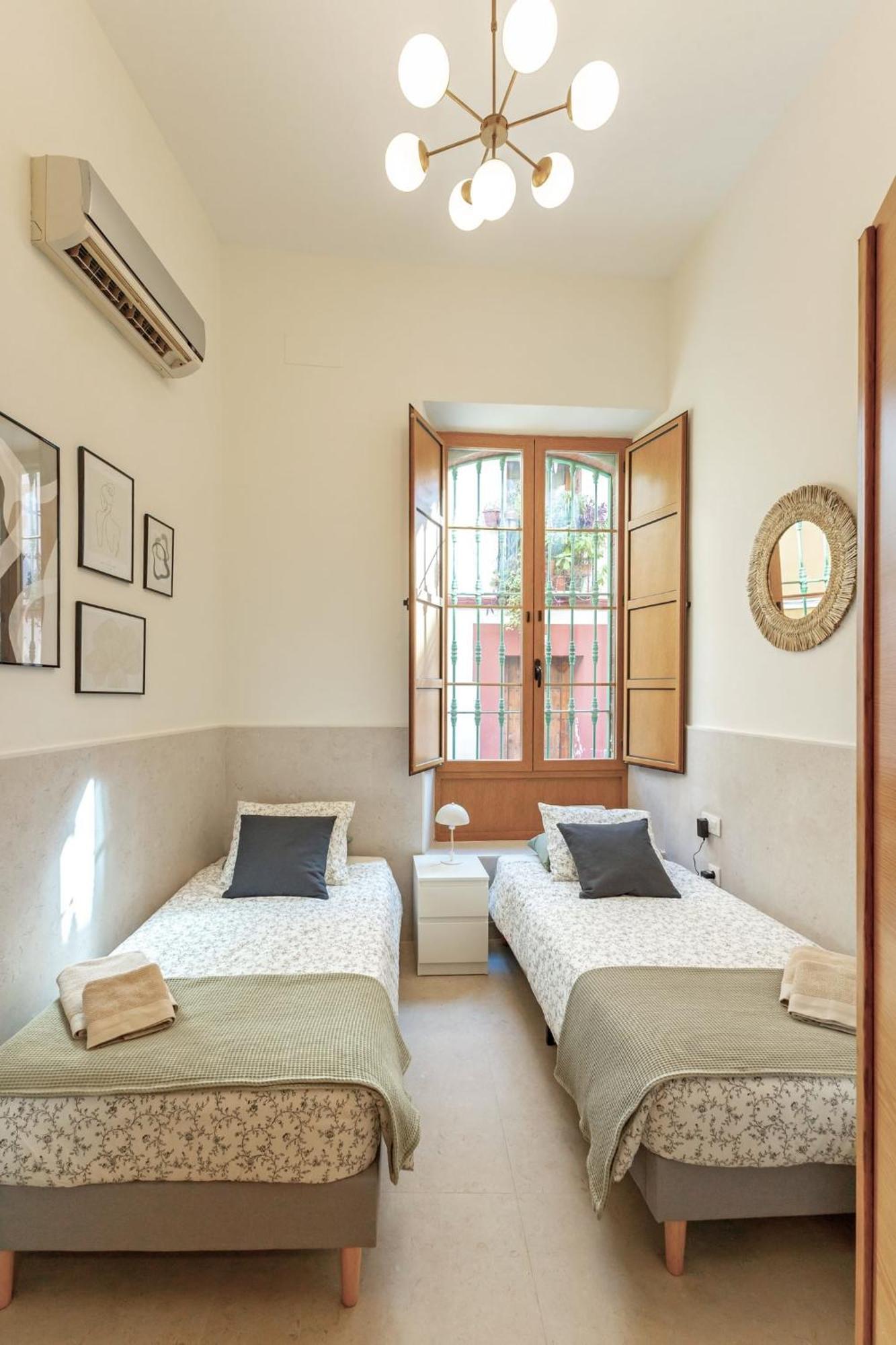 Modern Spacious Apartment Central Of Sevilla Eksteriør billede